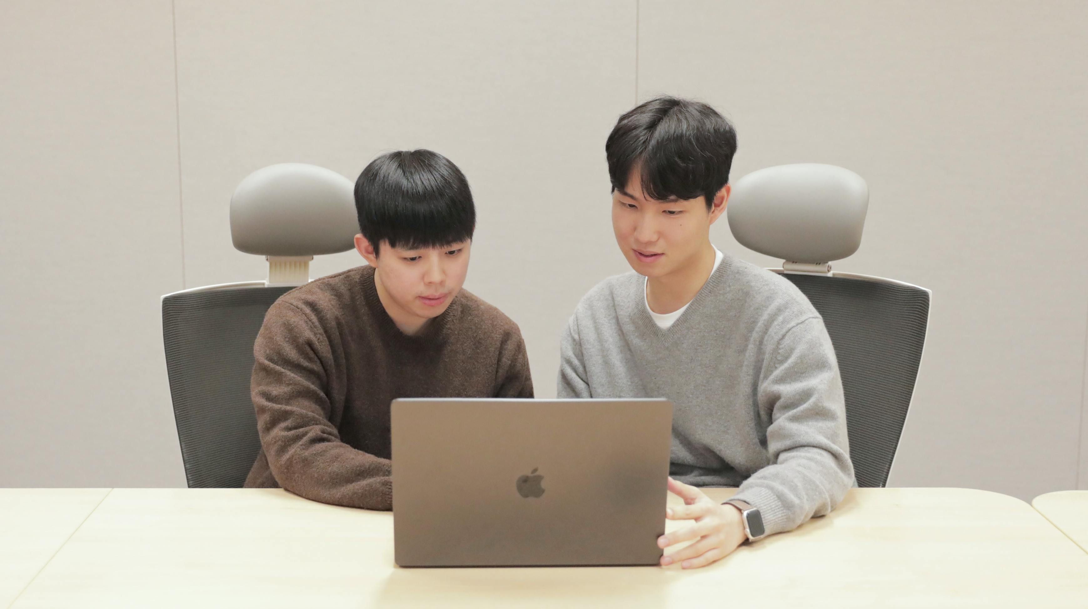 신입 모바일 엔지니어로 ‘당연한’ 사용자 경험을 만들어간다는 건_포스트썸네일