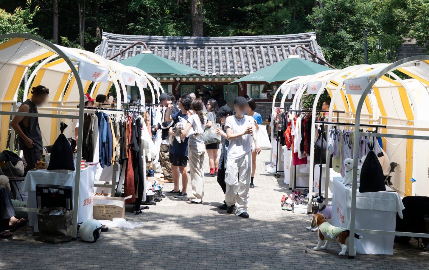 1,300명이 넘는 이웃이 찾은 플리마켓 현장